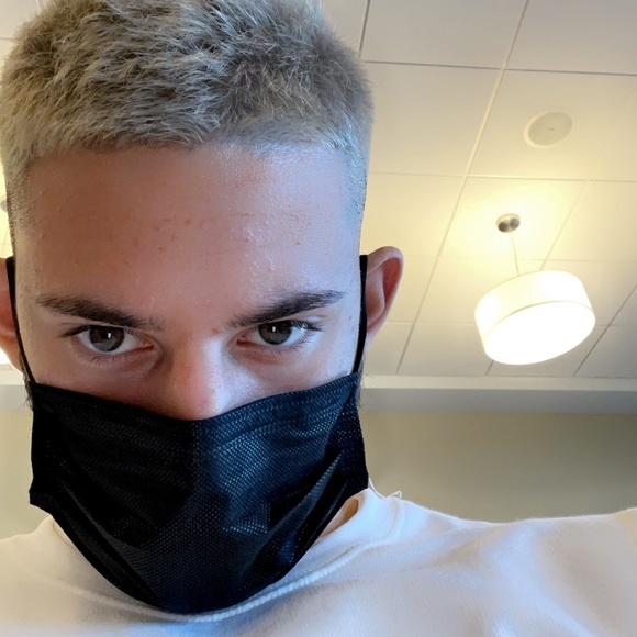 Meet your Posher, Benjamin - Picture 1 of 1